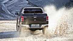 Mitsubishi L200 Double Cab 2.4 DI-D 4WD AT Instyle