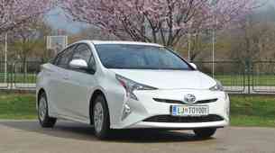 Novo v Sloveniji: Toyota Prius