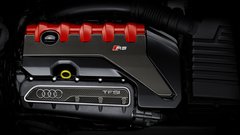 Audi TT RS Coupé in Roadster z aluminijastim motorjem