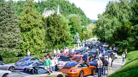 Več kot 200 Porschejev v Sloveniji