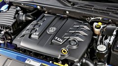 Volkswagen Amarok: Liter več