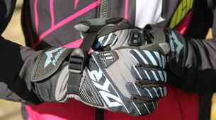 Icon Raiden DKR Gloves: moje "zlate" motorokavičke