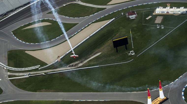 Red Bull Air Race Indianapolis: Peter Podlunšek se iz prestolnice dirkanja vrača z odličnim 11. mestom (foto: Joerg Mitter/Red Bull Content Pool)