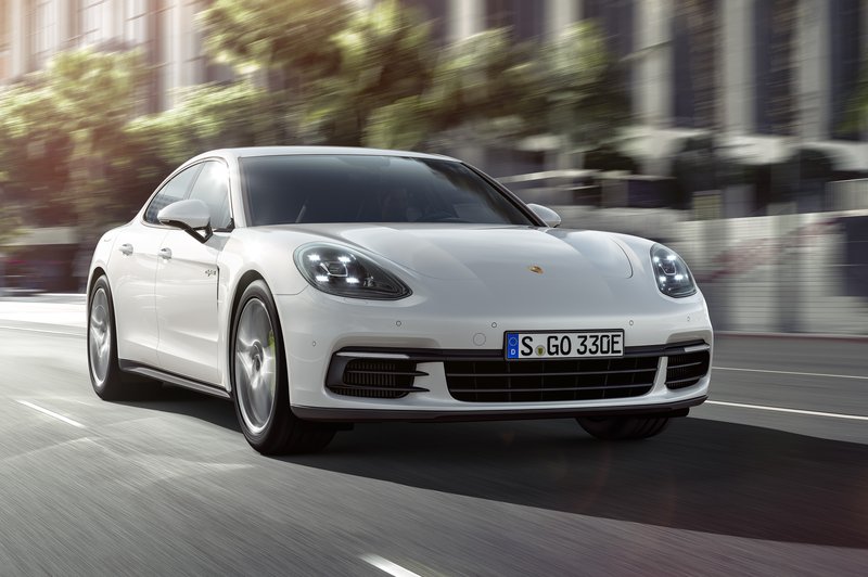 Priključni hibrid je prodajno najbolj uspešna različica Panamere v Evropi (foto: Porsche)