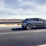 Jaguar virtualno predstavil električnega križanca (foto: Jaguar Land Rover)