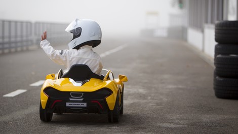 Električni McLaren so preskusili na dirkališču Silverstone
