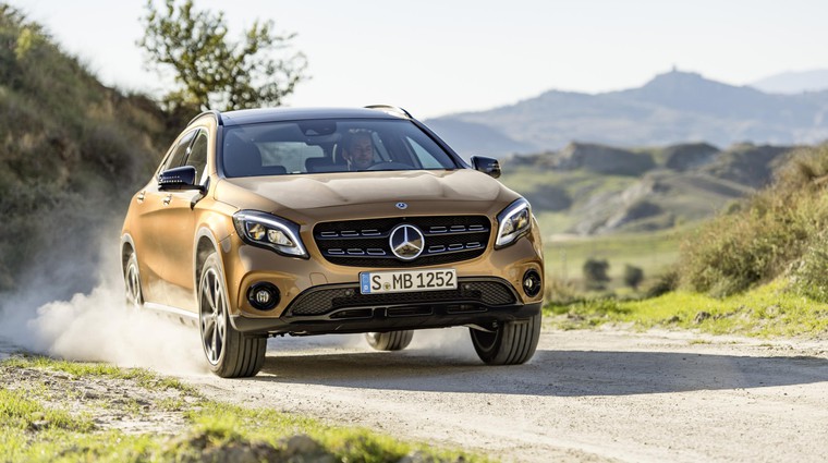 Mercedes-Benz GLA je osvežen (foto: Daimler)