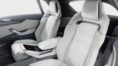 Audi s skoraj serijsko študijo napoveduje novi Q8