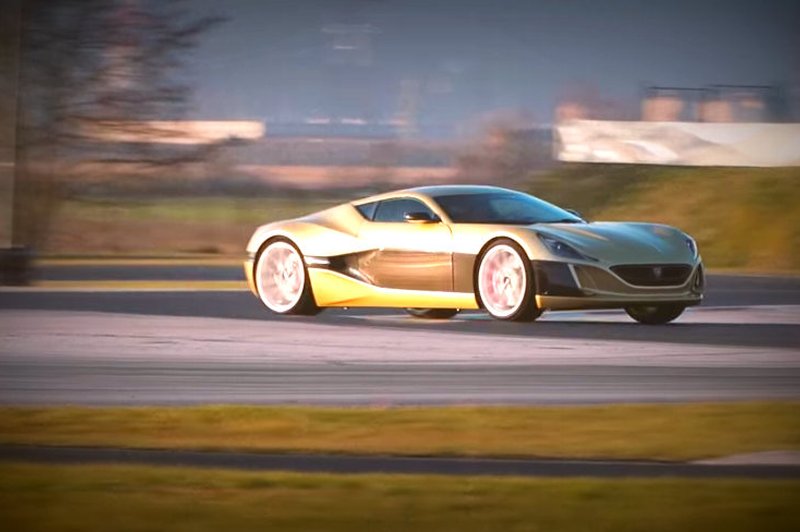 Opla! Na Racelandu ne testira le naše uredništvo! Video: Rimac Concept one in Bugatti Veyron (foto: Youtube)