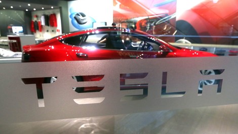 Kitajski lastniki avtomobilov Tesla so imeli srečanje - in takoj je padel rekord