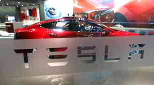 Kitajski lastniki avtomobilov Tesla so imeli srečanje - in takoj je padel rekord