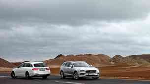 Dvoboj velikanov: primerjamo Mercedes-Benz E karavan 220 d in Volvo V90 D5 AWD