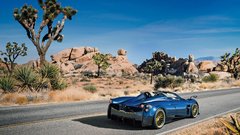 Pagani Huayra Roadster je prvi roadster, ki je lažji od kupeja z enakim imenom. 746 'konj' vas v sedež potisne s silo 1,8 G