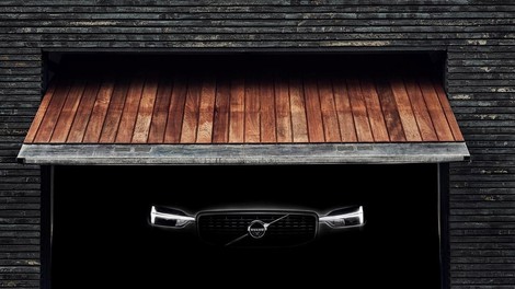 Novi Volvo XC60 vas bo samodejno odpeljal iz težav