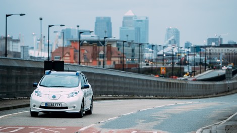 Avtonomni Nissan Leaf že vozi po londonskih cestah