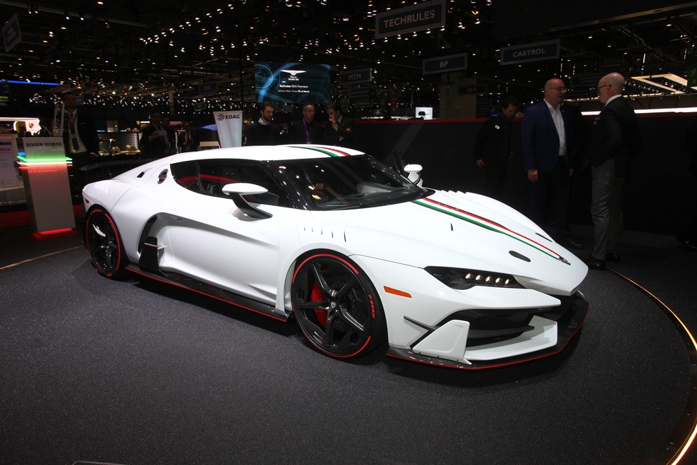 Italdesign je z Zerounom napovedal novo dobo svojega obstoja, v kateri bo prdvsem Volkswagnov hišni karoserist.Zerouno je sicer serijski avtomobil, ki ga bodo izdelali le v petih primerkih, zasnovan pa je na platformi Lamborghinija Huracana.