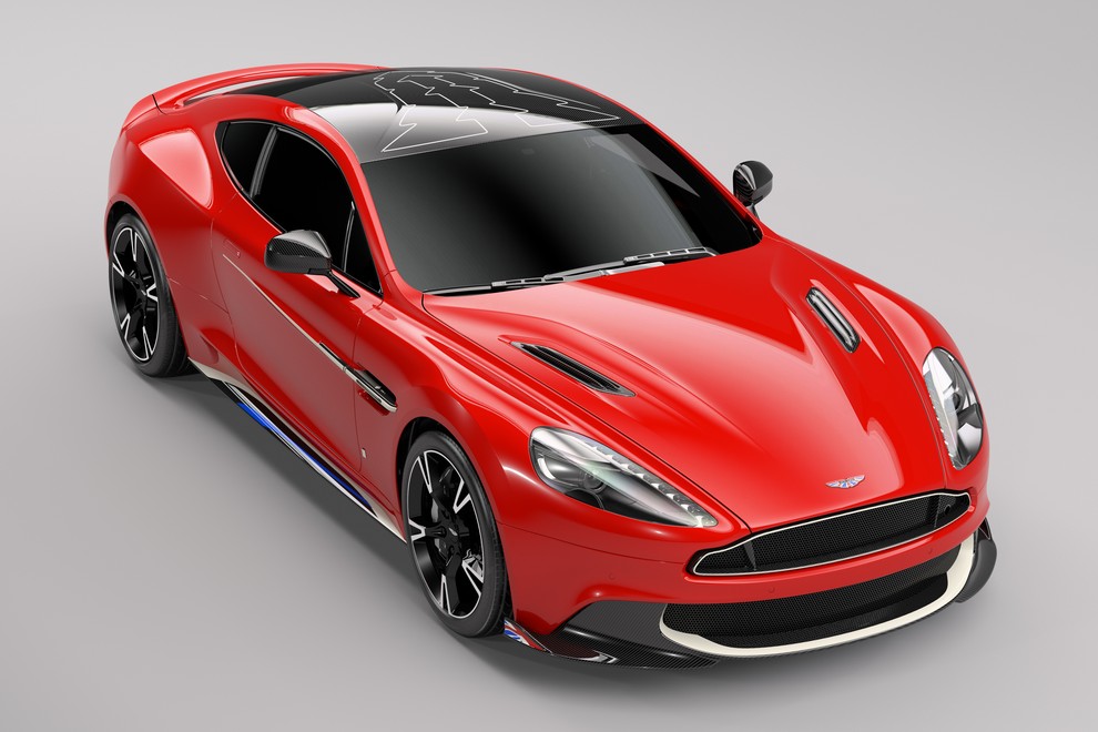 Aston Martin Vanquish S, ki spominja na znamenite rdeče puščice