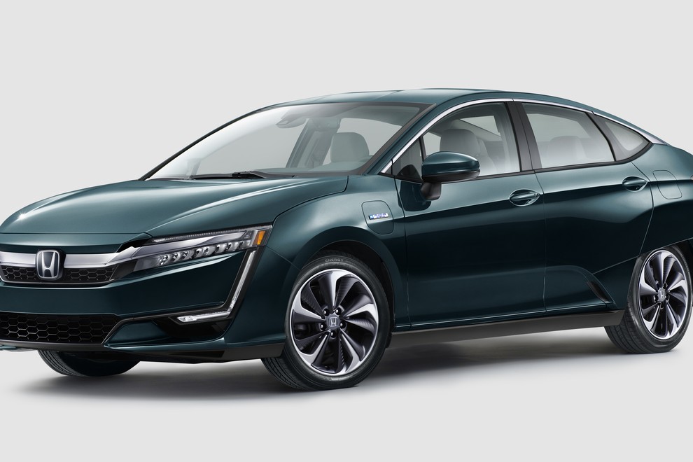 Honda Clarity je postala modelna družina: poleg gorivnih celic še elektrika in priključni hibrid