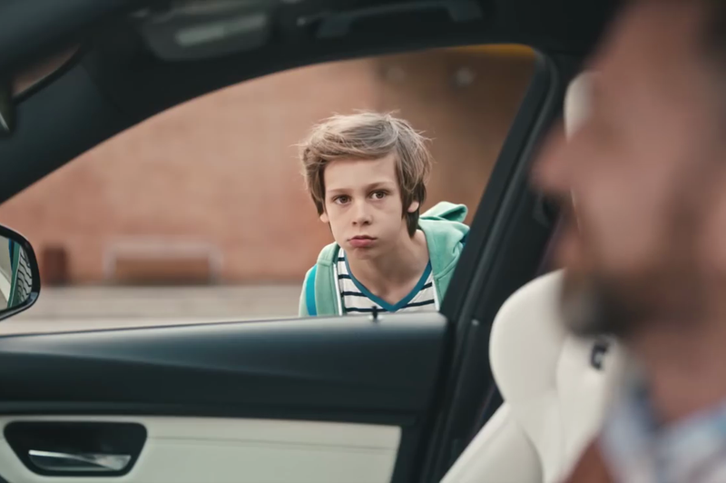 Duhoviti oglas za BMW M3 sporoča, da vam ni treba odrasti - tudi, če ste že očetje (foto: BMW)