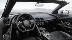 Audi R8 Spyder je dobil najmočnejši motor V10
