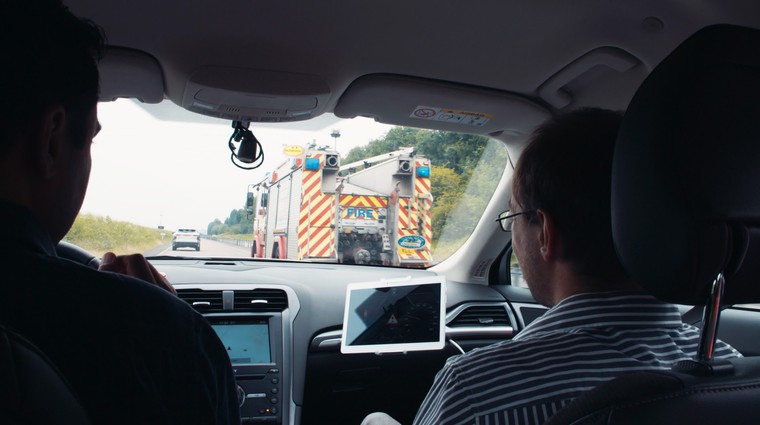 To utegne rešiti problem zmedenih voznikov: Fordova tehnologija pomaga reševalcem na nujni vožnji (foto: Ford)