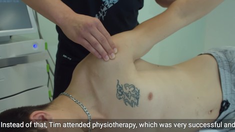 Video, ki prikazuje Gajserjevo rehabilitacijo. Dr. Matjaž Vogrin: "Operacija na srečo ni bila potrebna"