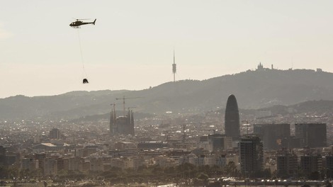 Iz Barcelone v svet: Seat Arona v helikopterskem preletu rojstnega mesta