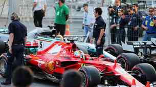 Trčenje v Bakuju je rivalstvo med Hamiltonom in Vettelom poneslo na novo raven (video)