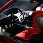 Ferrari F40 praznuje 30 let, danes so primerki vredni preko milijona evrov (foto: Ferrari)