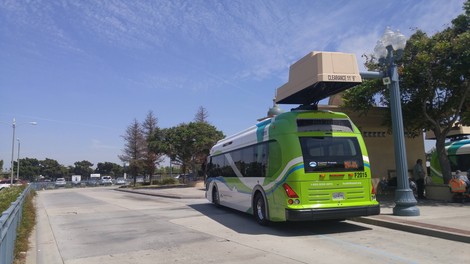 Električni avtobusi so lahko 8-krat bolj učinkoviti od avtobusov na zemeljski plin