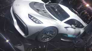 Frankfurt: Mercedes-AMG Project One - 1,6 V6 + dva elektromotorja = 1.000 'konjev'