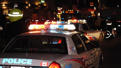 Voznik v Kanadi prejel kazen zaradi glasnega petja med vožnjo