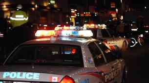 Voznik v Kanadi prejel kazen zaradi glasnega petja med vožnjo
