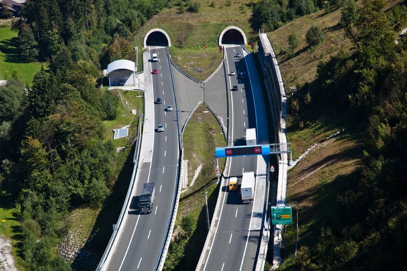 Znane so nove lokacije sekcijskega merjenja hitrosti na slovenskih avtocestah (foto: DARS)