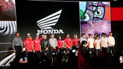 Honda 2018: poleg novega Gold Winga še CB1000R in Africa Twin Adventure Sports