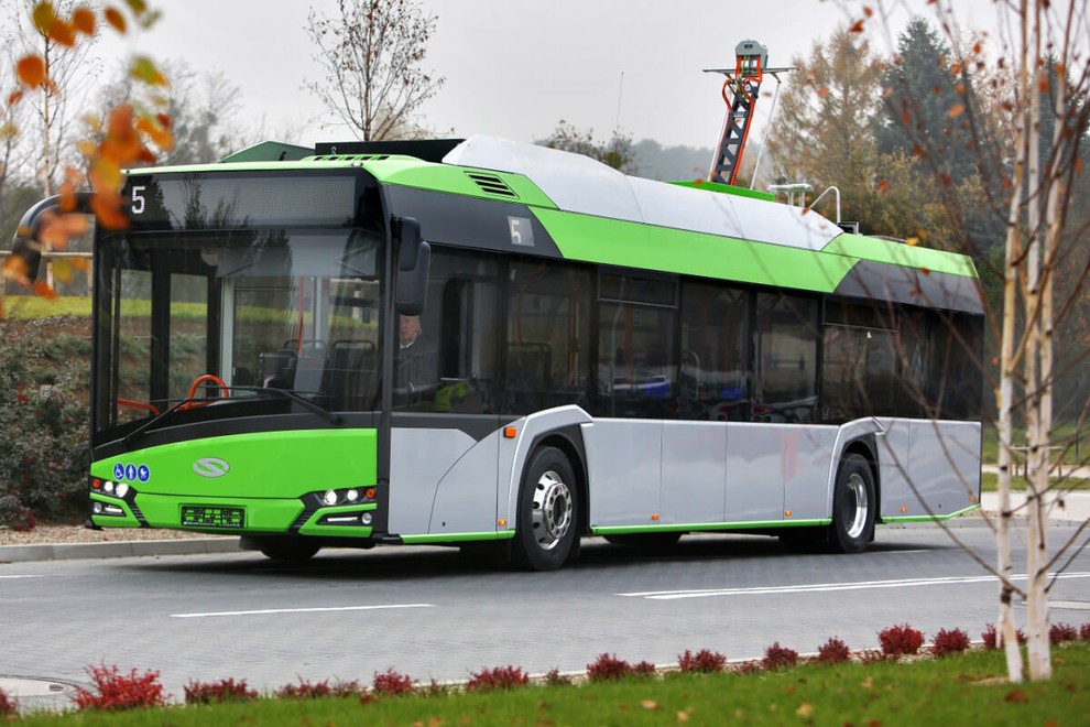 Električni avtobus na testu v Ljubljani