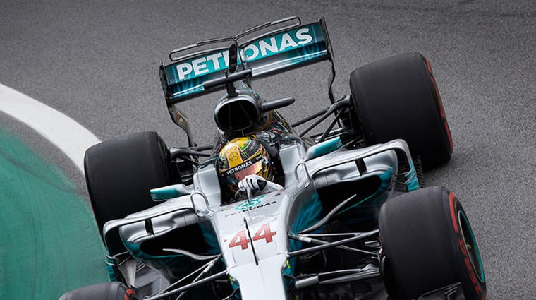 Lewis Hamilton za vrnitev V12 motorjev v formulo 1 (foto: Mercedes AMG Petronas Motorsport)