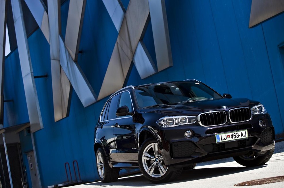 BMW je odpoklical več stotisoč avtomobilov. Posledice napake so lahko uničujoče (foto: Saša Kapetanović)