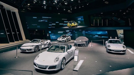 Porsche ostaja pri motorjih z notranjim izgorevanjem