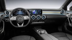 Mercedes Benz razkril notranjost novega razreda A