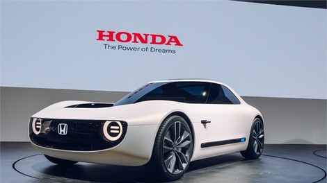 Honda naj bi v petnajstih minutah napolnila električni avtomobil