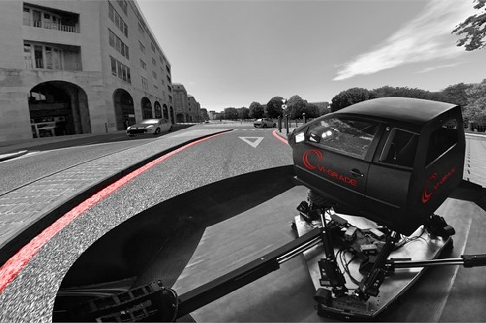 Honda predstavila revolucionaren simulator vožnje (foto: Honda)