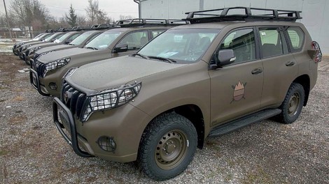 Slovenska vojska je prevzela Toyote Land  Cruiser