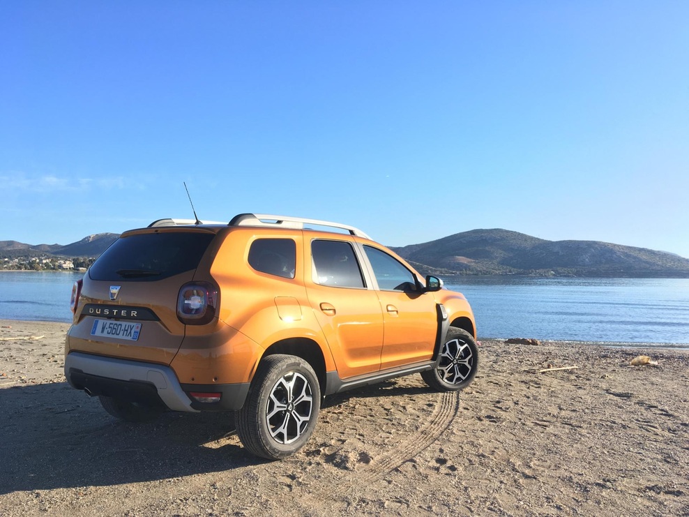 Izšel je novi Avto magazin! Testi: Ford Ka+, Volvo XC60 T8, Škoda Karoq