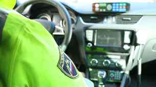 Slovenski prometni policisti dobili nove, bolj opazne uniforme