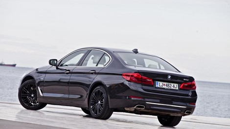 CarPlay v BMW-jevih avtomobilih z letno naročnino?