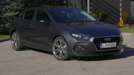 Novo v Sloveniji: Hyundai i30 Fastback nadomešča Elantro