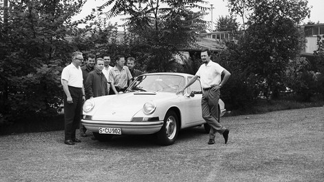 Zgodovina: Porsche je prvi avtomobil z električnim pogonom zasnoval že davnega 1898