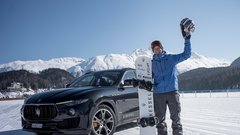 150 na uro s snežno desko: padel svetovni rekord v deskanju po snegu z avtomobilsko vleko