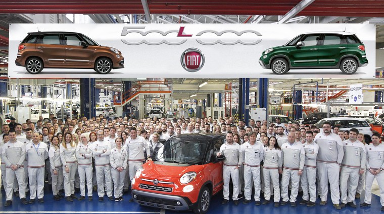 Kragujevška tovarna praznuje 500.000 izdelanih Fiatov 500L (foto: FCA)